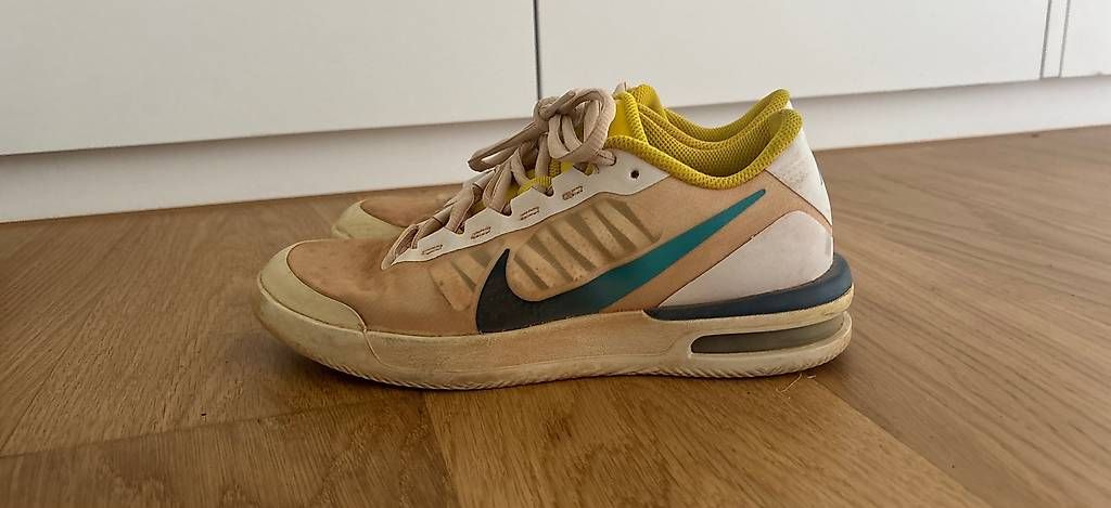 Scarpe da uomo: Tennisschuhe Nike Grösse 38 – Usato da Uitikon-Waldegg venduto da pri_vrl8 2