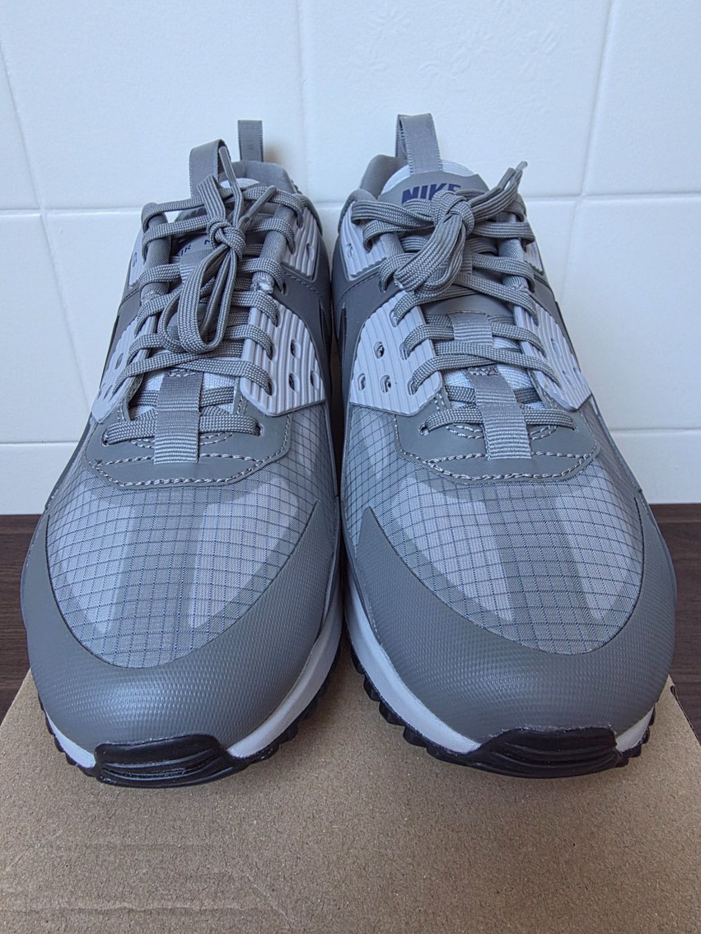 Nike Herrenschuhe: Nike Air Max 90 Drift – Neu und originalverpackt aus Fleurier von dav_xx8y 3
