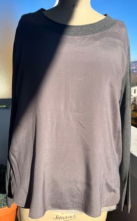 Edler grauer Pullover aus Seide/Wolle Mix in Grösse L