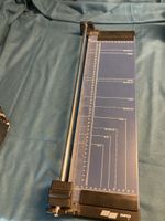 Papierschneidmaschine