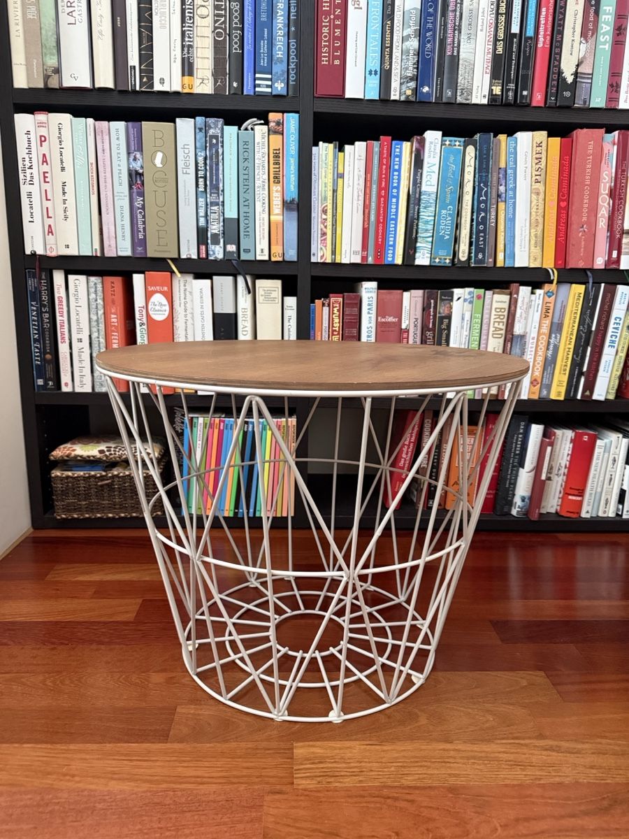 Tavoli: Ferm Living Wire Basket Table with Lid – Usato da Wädenswil venduto da gdcb