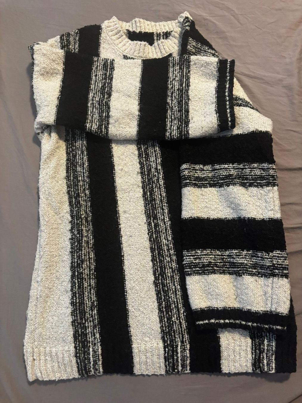 Pullover & Sweatshirts: Pullover gestreift, Grösse M, – Gebraucht aus Zürich von melibeli18