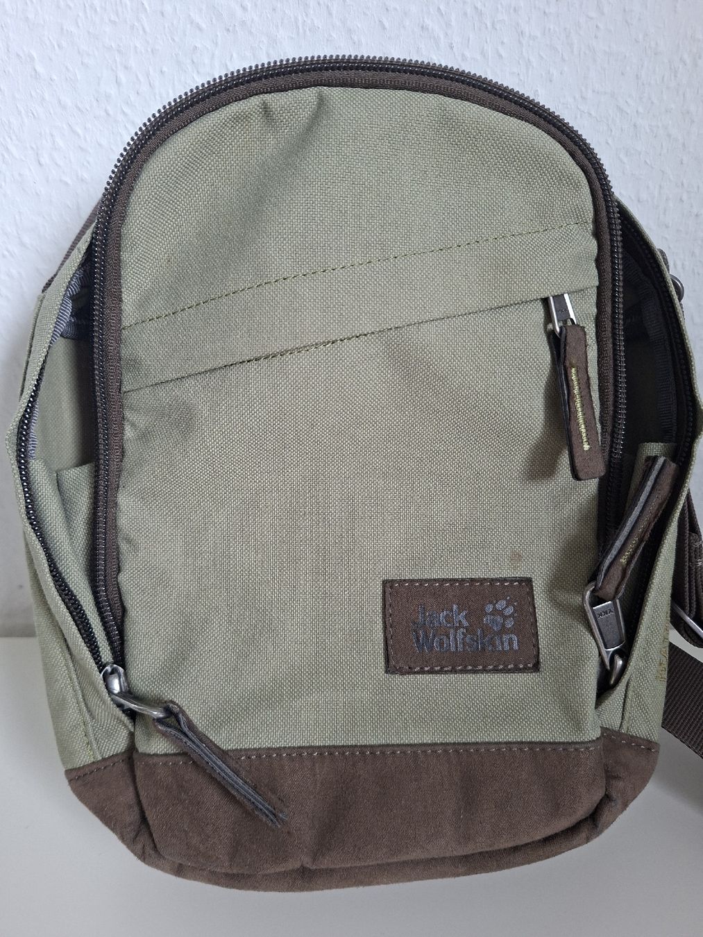 Jack Wolfskin Borse: Schultertasche Jack Wolfskin Heathrow Khaki – Usato da Pieterlen venduto da jak_c2lj 2