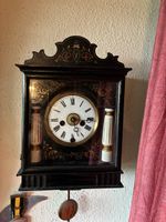 Antiker Wandkasten Uhr mit Pendel, handbemalt 🌷