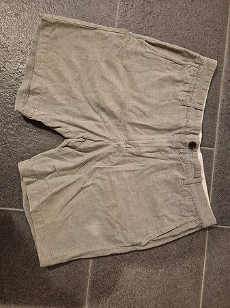 Kurze Herren Hosen, Grösse 34, H&M