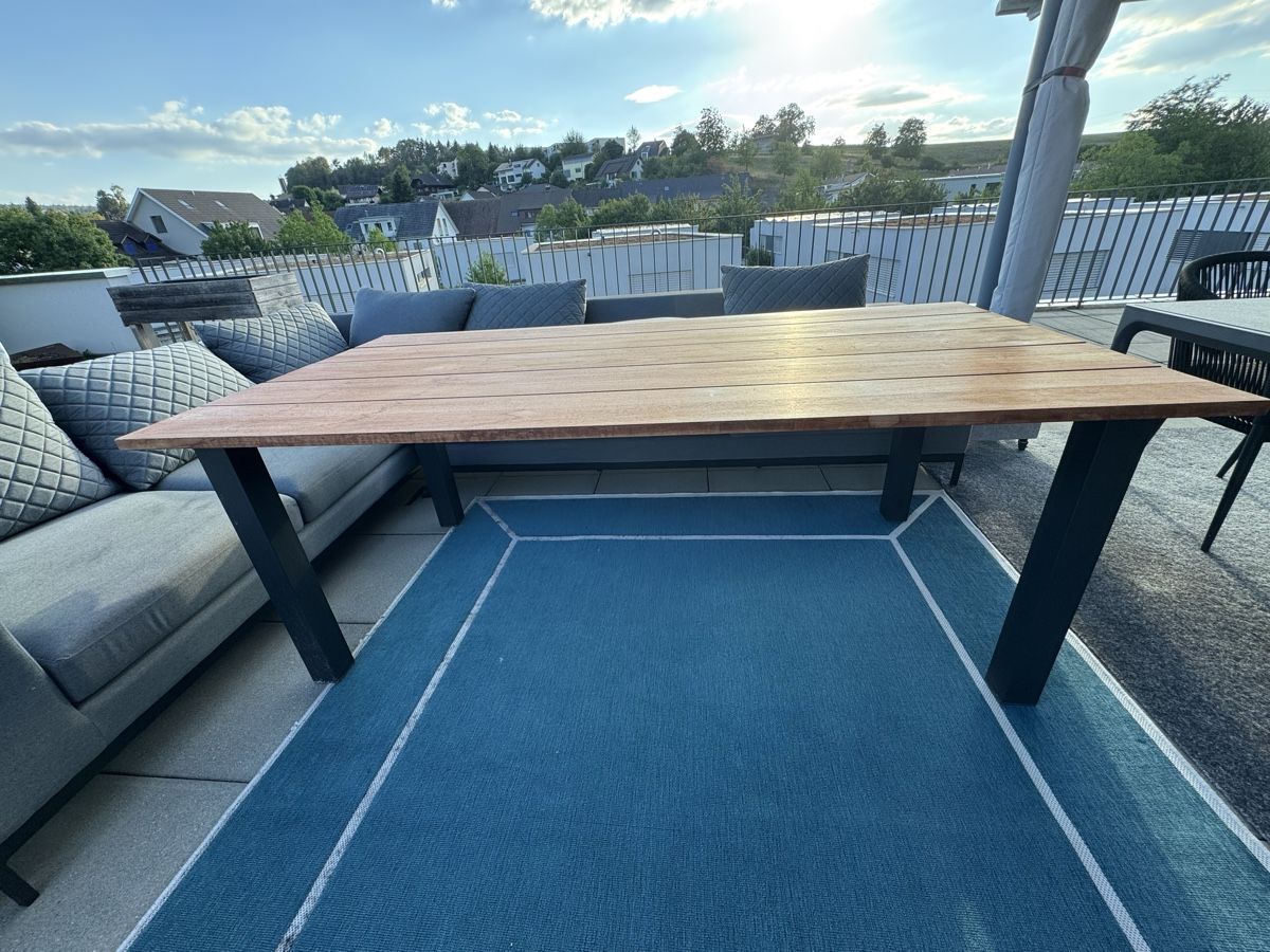 Tables: Gartentisch Teak Holz – D'occasion à Endingen par Corinne_C_B