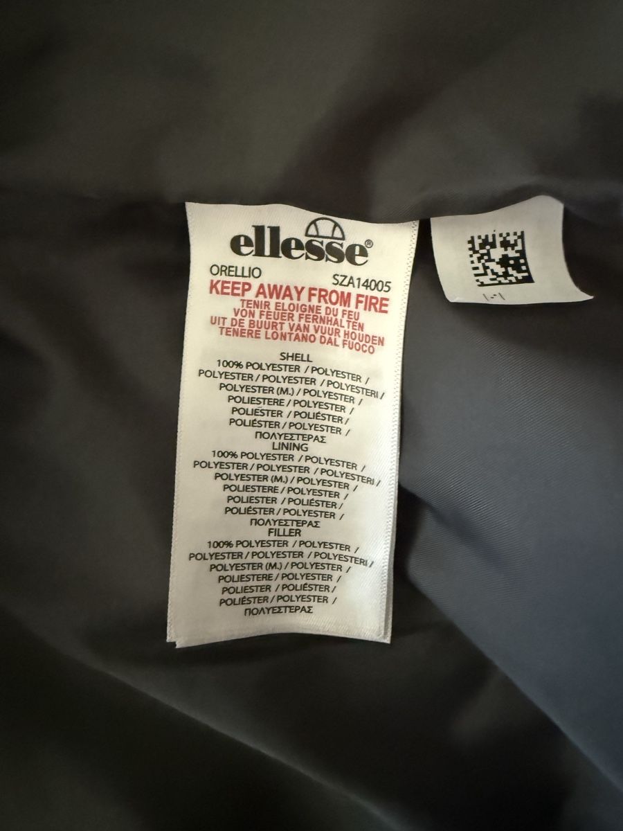 Ellesse Giacche: Ellesse Steppjacke Grau Grösse M guter Zustand – Usato da Au SG venduto da raphtron 5