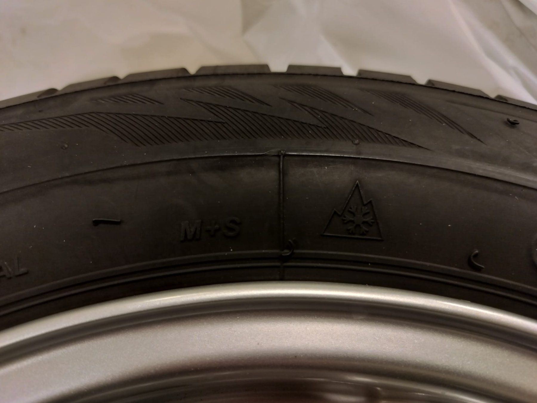 Mini Cerchioni: Felgen 175/65R15 – Usato da St. Gallen venduto da Orpington76 8