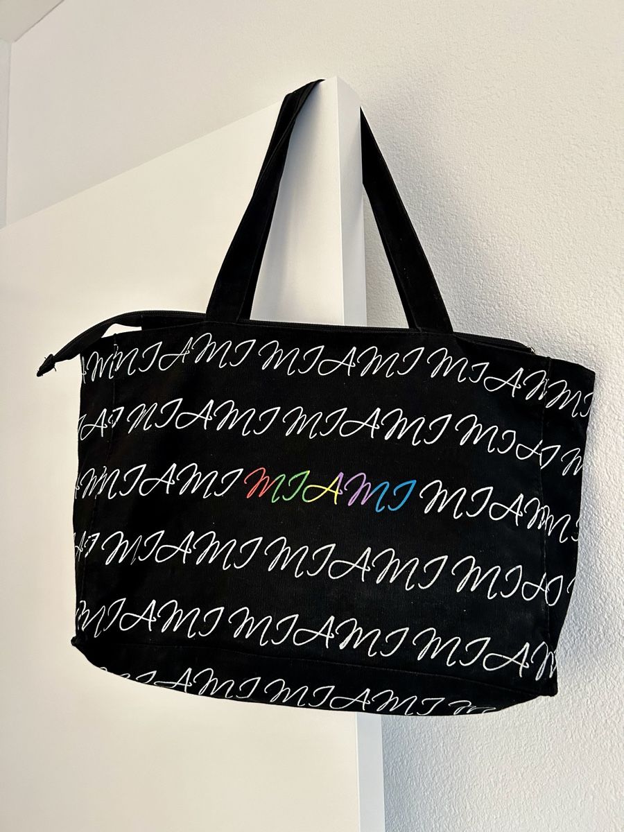 Borse da donna: Tasche aus Miami – Usato da Rorschach venduto da fla_62jm 1