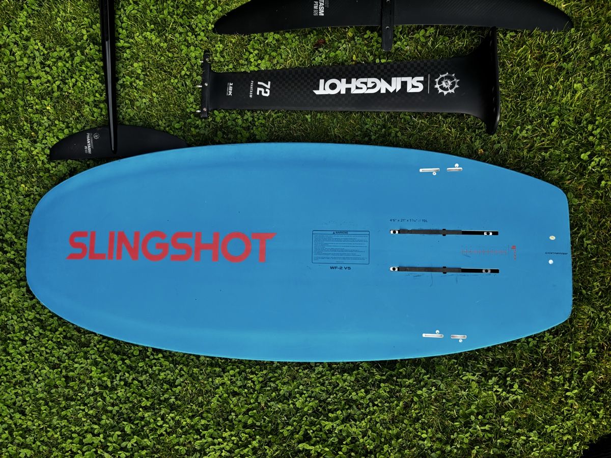 Slingshot Tavole da surf e di nuoto: Slingshot Board Carbon Foil – Usato da Luzern venduto da sam.l. 4