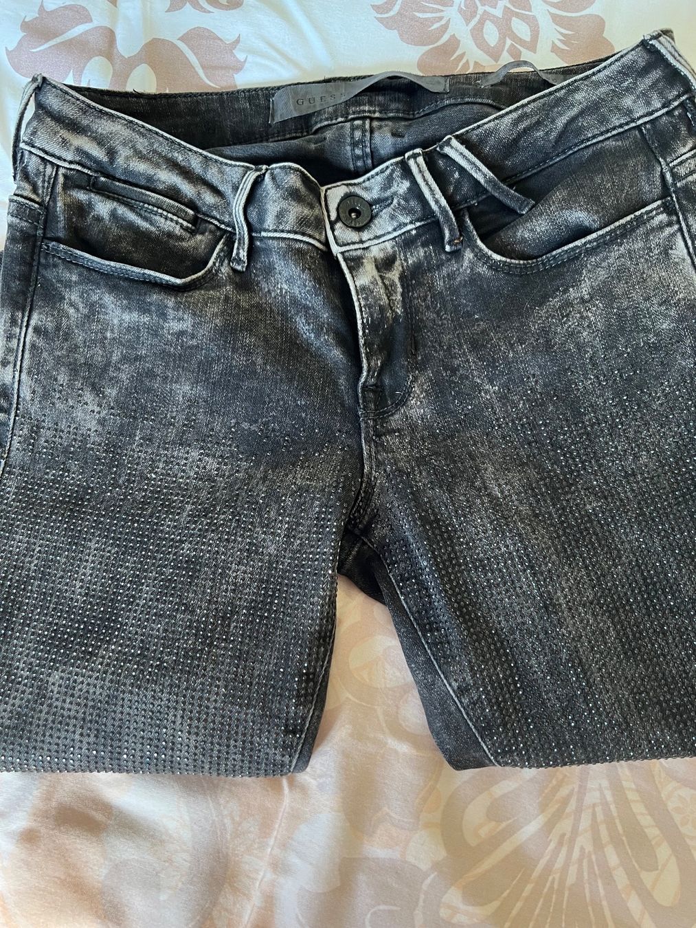 Guess Jeans: JEANS VON GUESS  GR.27 – Nuovo (secondo la descrizione) da Pfäffikon ZH venduto da Ruth8 1