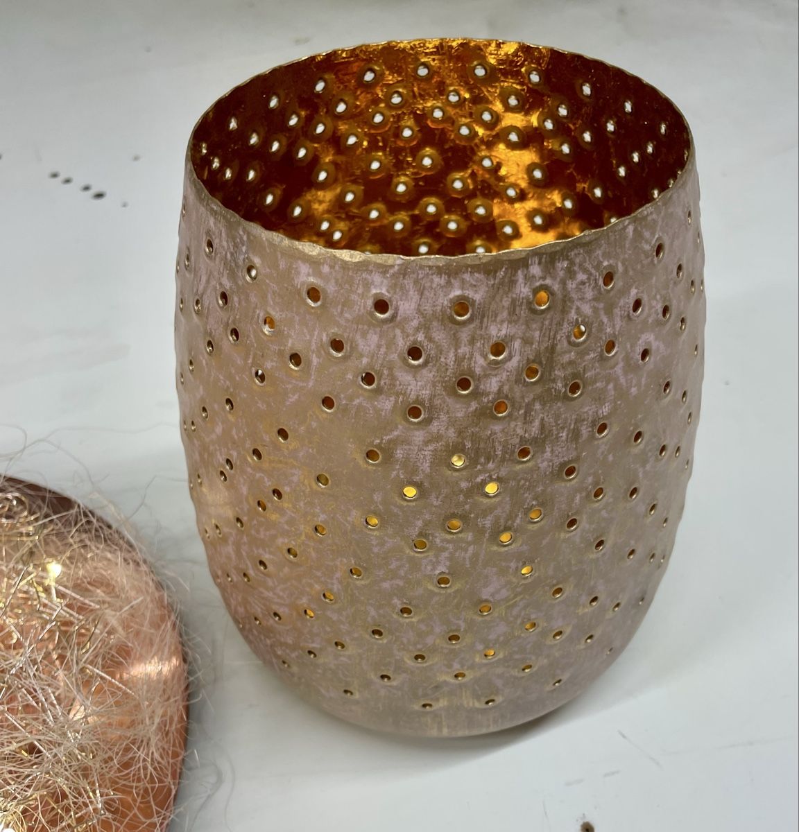 Tutte le decorazioni: Windlicht mit Lichterkranz und Teller – Usato da Hochdorf venduto da FlordeCebo 1