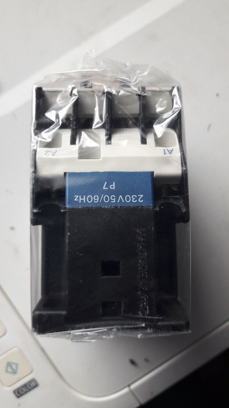 Schneider Componenti elettronici: Hilfsschütz ca2 dn40p7 40e – Nuovo e nell'imballaggio originale da Laufen venduto da Mann455 5