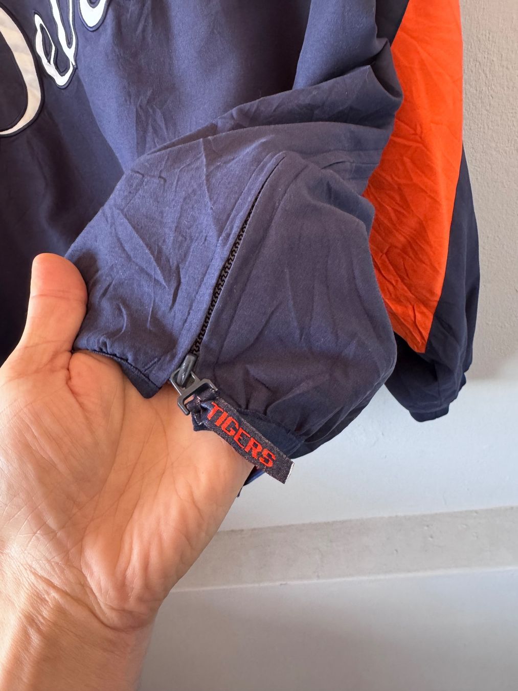 Maglioni & Felpe: Detroit Tiger MLB pullover MEN XL baseball jacket – Usato da Neuchâtel venduto da _Easy_to_Find_ 4