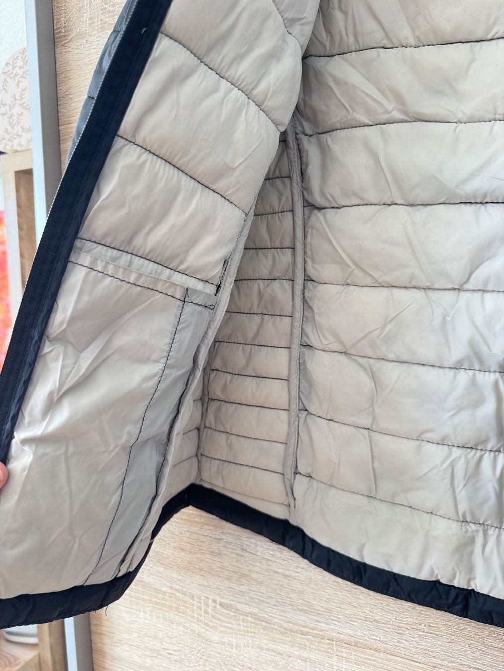 Vestes: Doudoune noire – D'occasion à Montreux par iizaa811 1