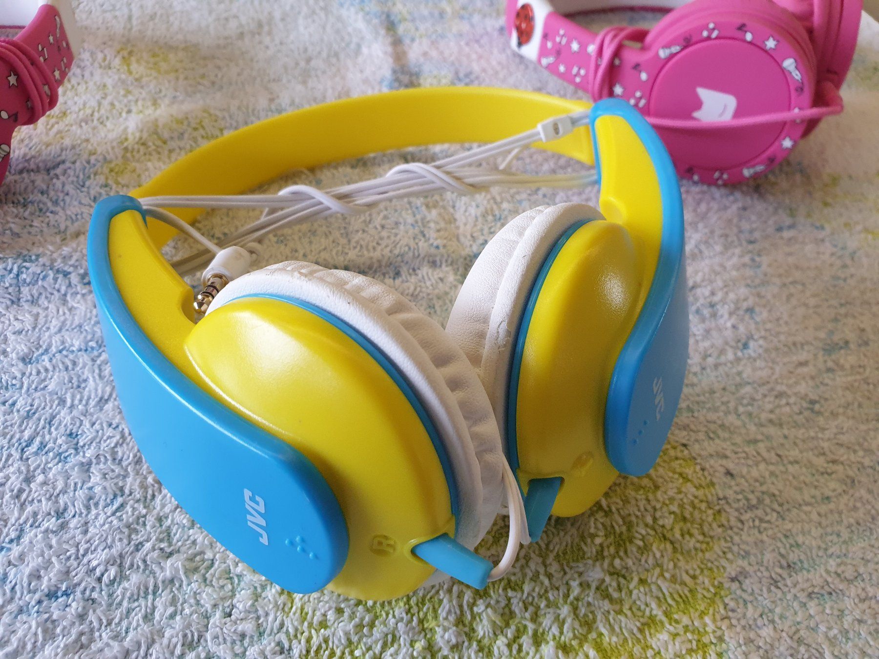 JVC Cuffie: 1 Paar JVC Kopfhörer bunte Kinderkopfhörer – Usato da Wädenswil venduto da tome70