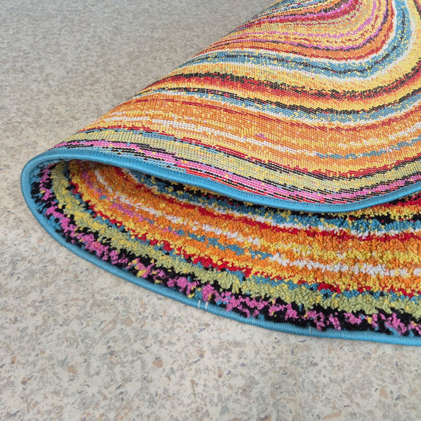 Teppiche: Multi Crazy Carpet Teppich runder Teppich 120cm – Gebraucht aus Nottwil von Wondewa-Shop 4
