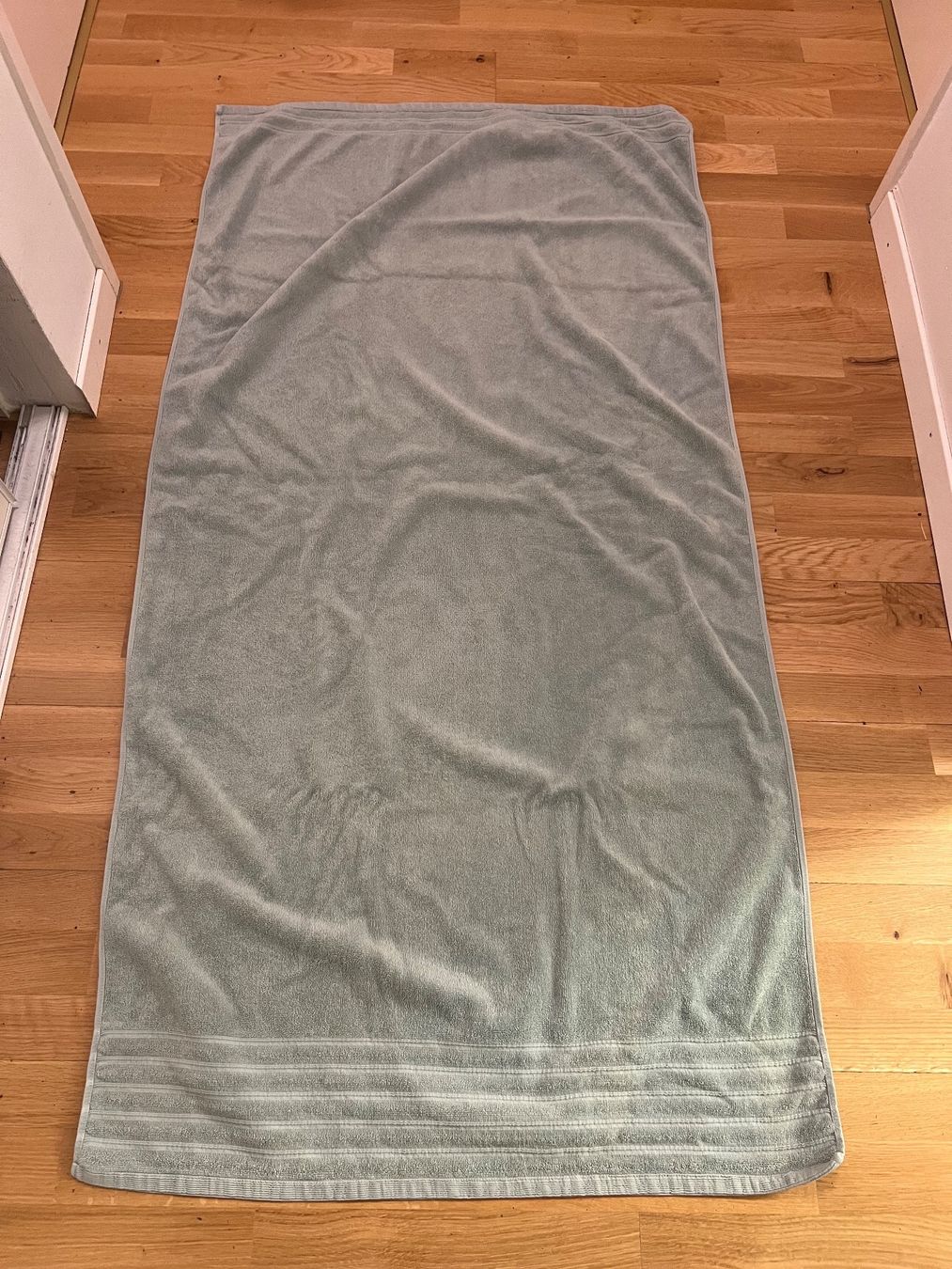Badetücher: Luxus Bath Towel Badetuch Baumwolle Cotton – Neu (gemäss Beschreibung) aus Ebmatingen von dartim