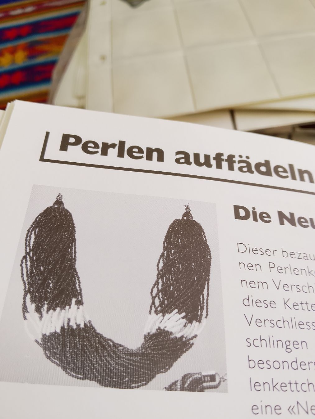 Libri: Arbeiten mit Perlen  – Nuovo (secondo la descrizione) da Volken venduto da katz5 6