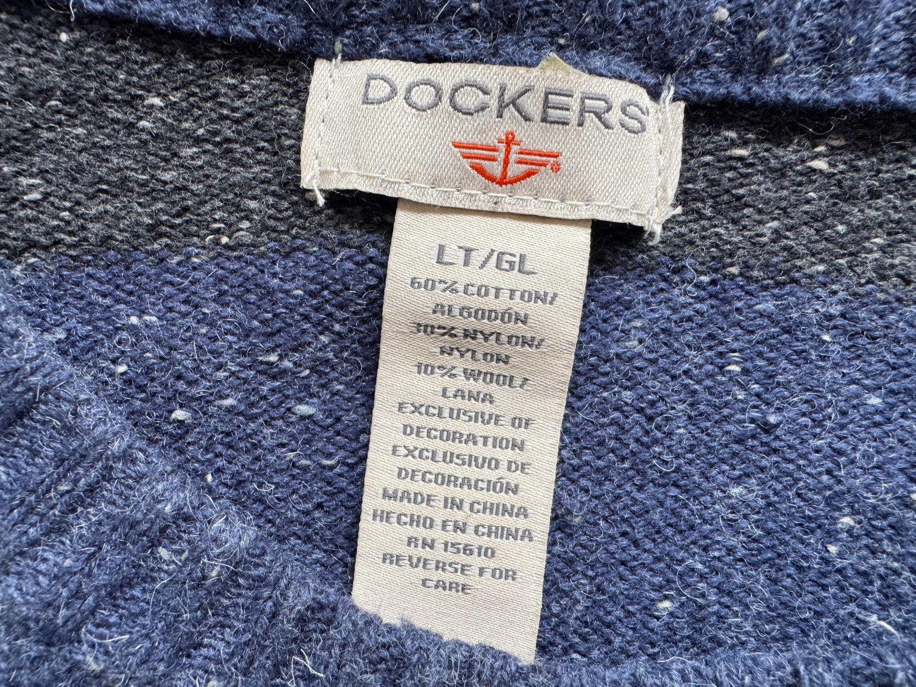 Maglioni & Felpe: Dockers Sweater Sz L / XL MEN Pullover 60% cotton – Usato da Neuchâtel venduto da _Easy_to_Find_ 1