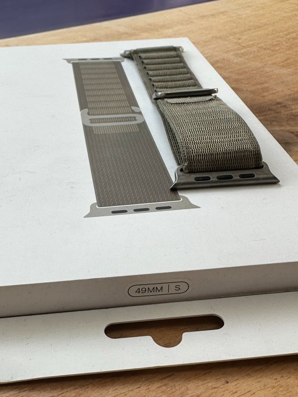 Apple Smartwatch: Apple Watch Alpine Loop Band Olive – D'occasion à Luterbach par nyl_2pwh 2