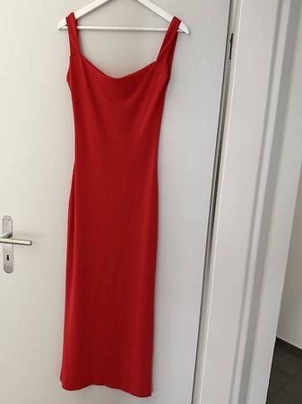 Rotes Abendkleid