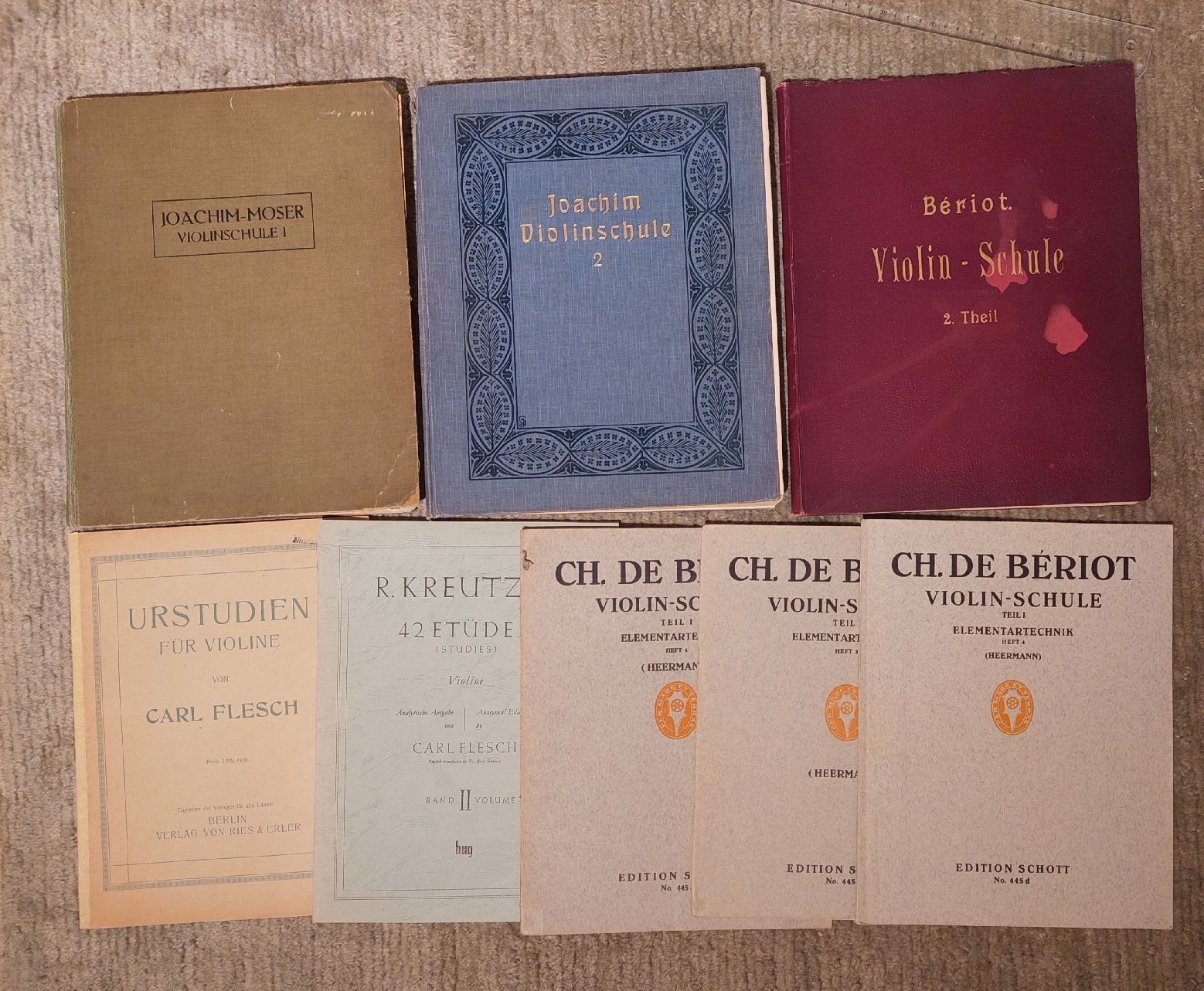 Libri: 8 Bände mit Violinschulen – Usato da Zürich venduto da Cortin