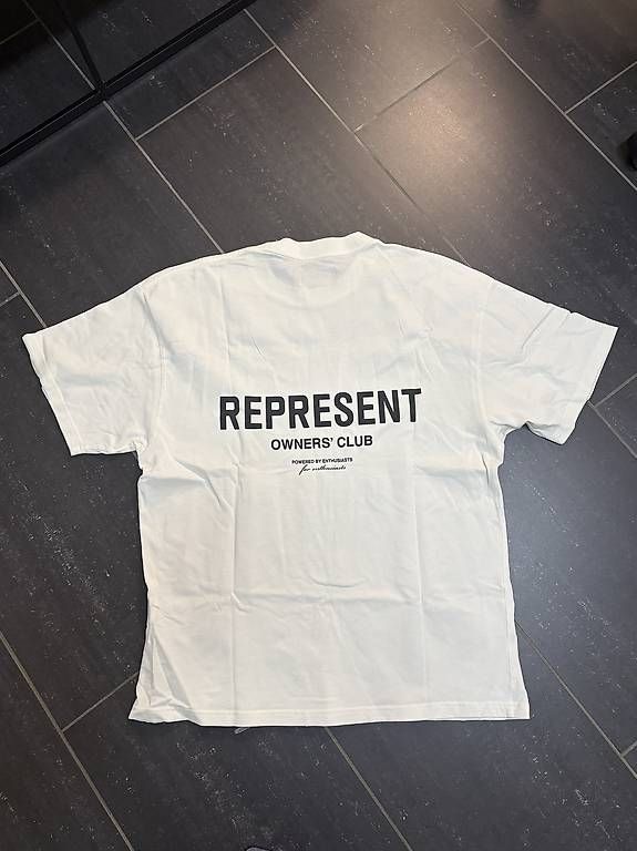 T-shirt: T-Shirt Represent Grösse M weiss – Usato da Gattikon venduto da dyanchenko 1