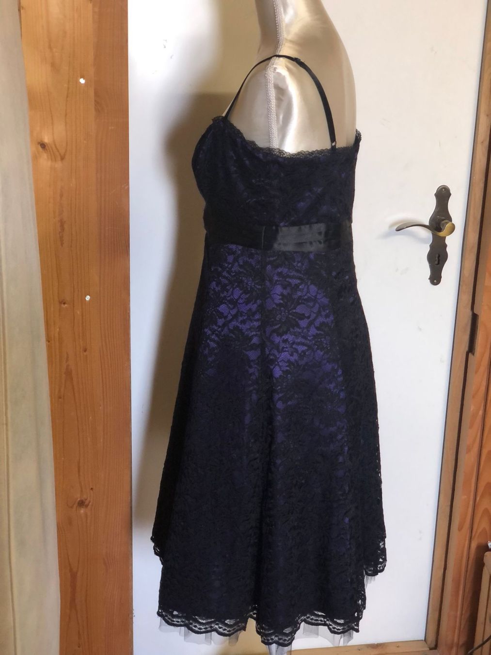 Vestiti: Hübsches Cocktailkleid Gr. 38 – Usato da Röschenz venduto da Tashroal 4