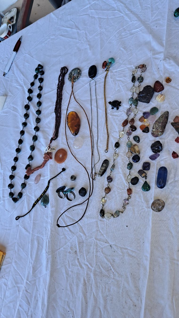 Altri gioielli: Stein Sammlung Schmuck Lot Ringe Ketten usw  – Usato da Kölliken venduto da Upcycling-by-Mc-TAM