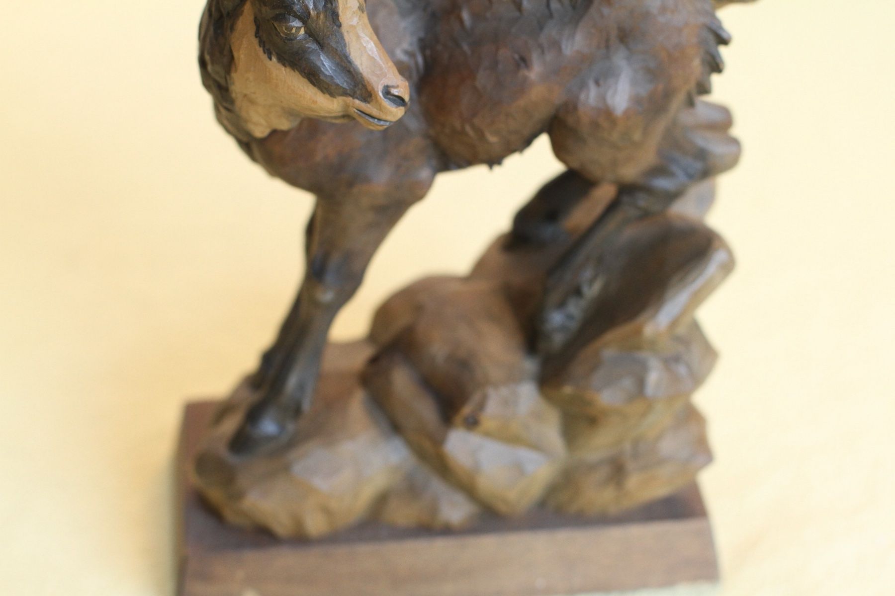 Statuette: Ziegenbock geschnitzt von 1962 – Usato da Muri b. Bern venduto da rasastro 4