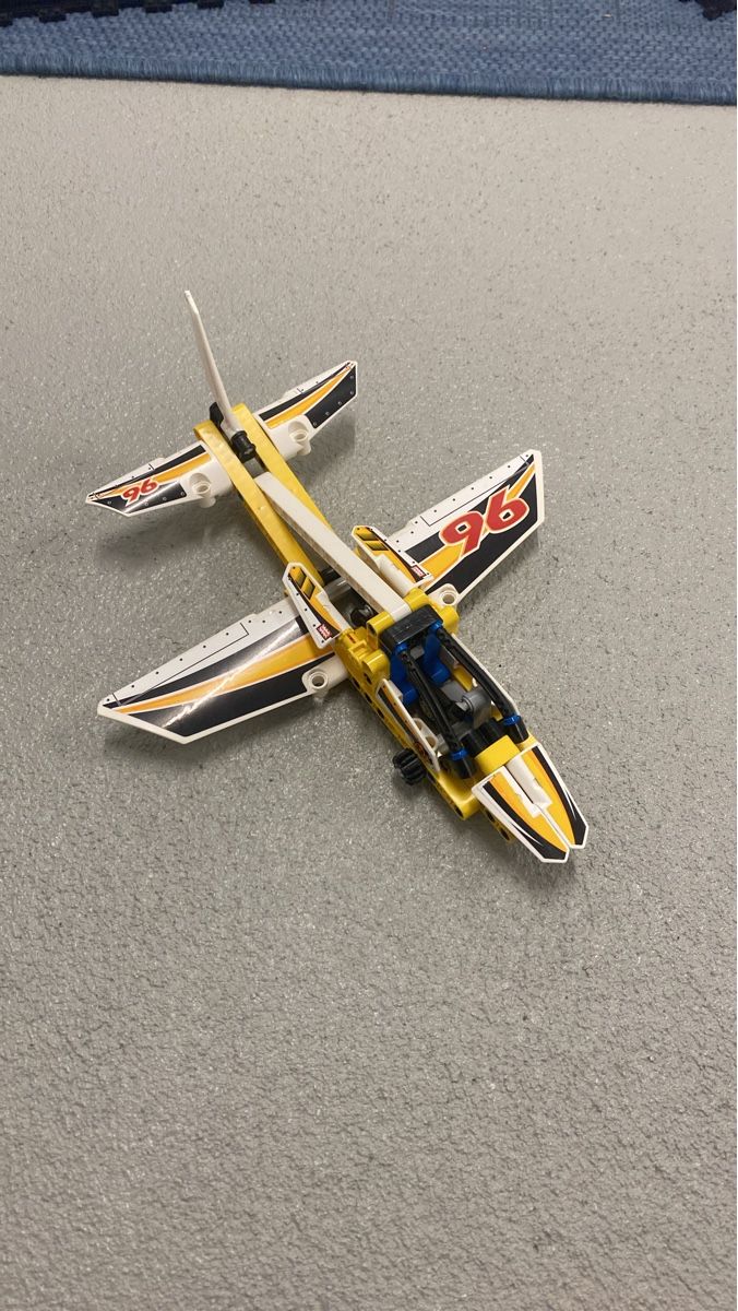 Lego Giocattoli: LEGO 42044 Flugzeug gelb – Usato da Endingen venduto da atlantus