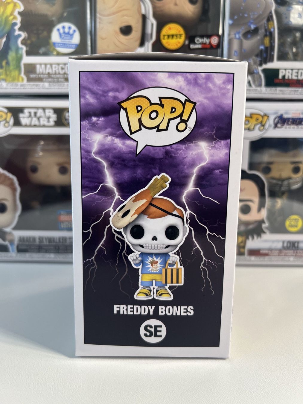 Funko Statuette: Funko POP! Freddy Bones Edition Limitée Glow 3000 Pièces – Nuovo e nell'imballaggio originale da Le Mouret venduto da perfectbijou 1