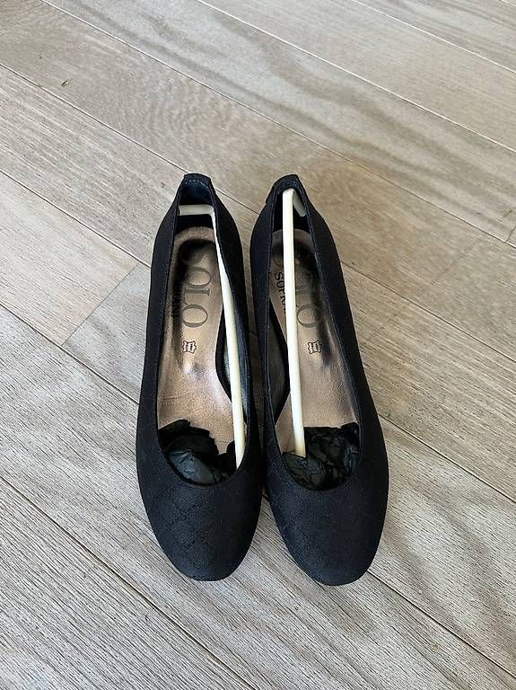 Scarpe da donna: Chaussures femme - pointure 40 – Usato da Crissier venduto da epostela 3