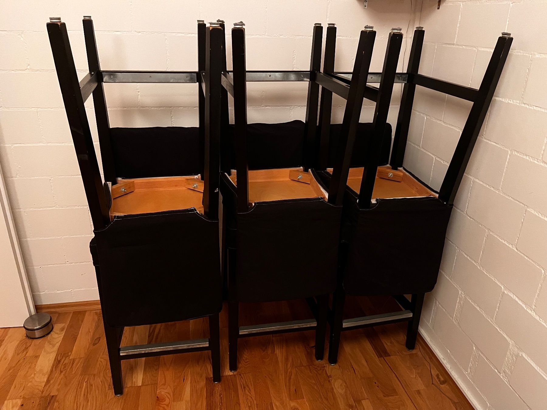Ikea Tabourets: 6 IKEA HENDRIKSDAL Hocker – D'occasion à Thalwil par FamilieNord 1