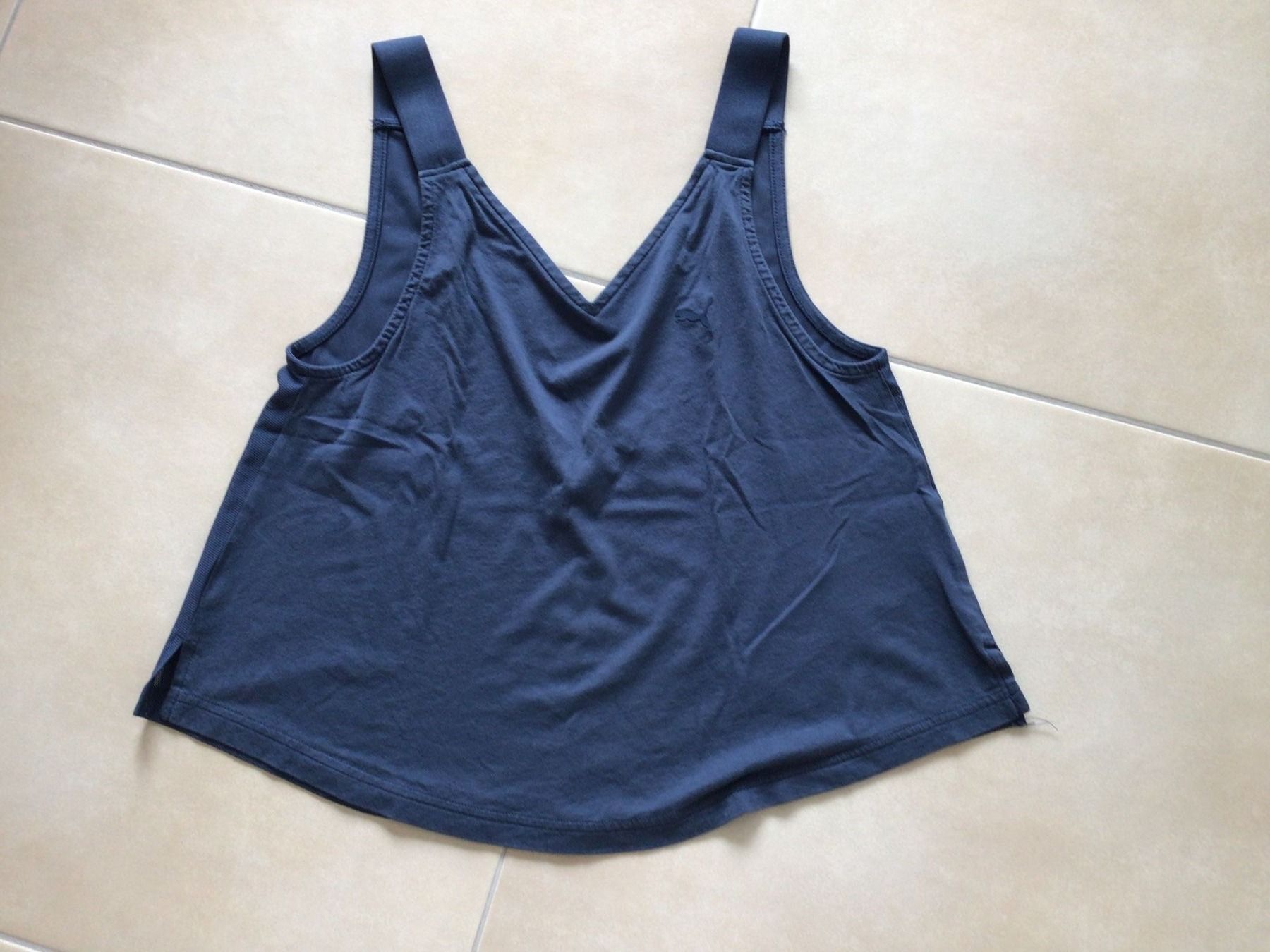 Puma Top: Blaues luftiges Sommertop vom Puma – Usato da Frauenfeld venduto da Stehojen