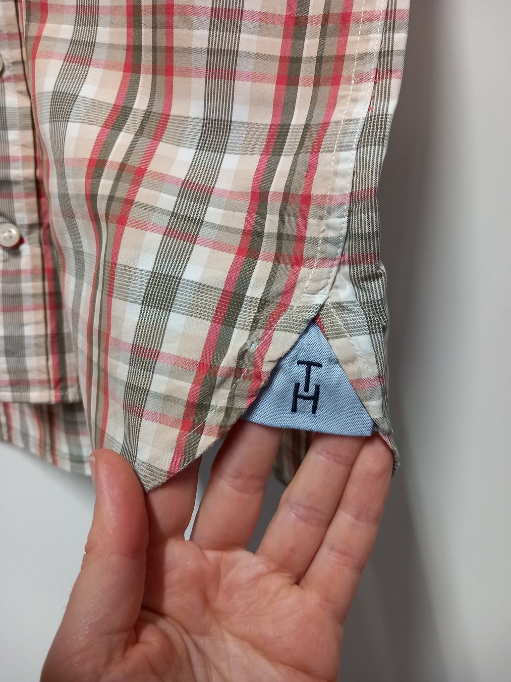 Tommy Hilfiger Camicie: Kurzarmhemd Tommy Hilfiger Gr.M, Baumwolle, kariert – Usato da Gwatt (Thun) venduto da umwelt-brocki 3