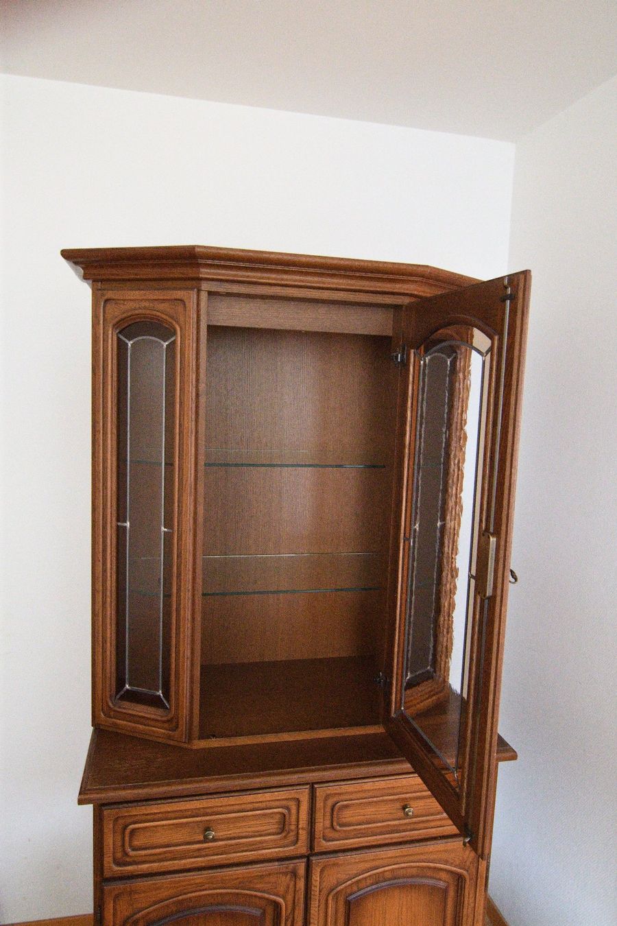Vitrinen: Vitrine 2-teilig – Gebraucht aus Luzern von proeoesl 1