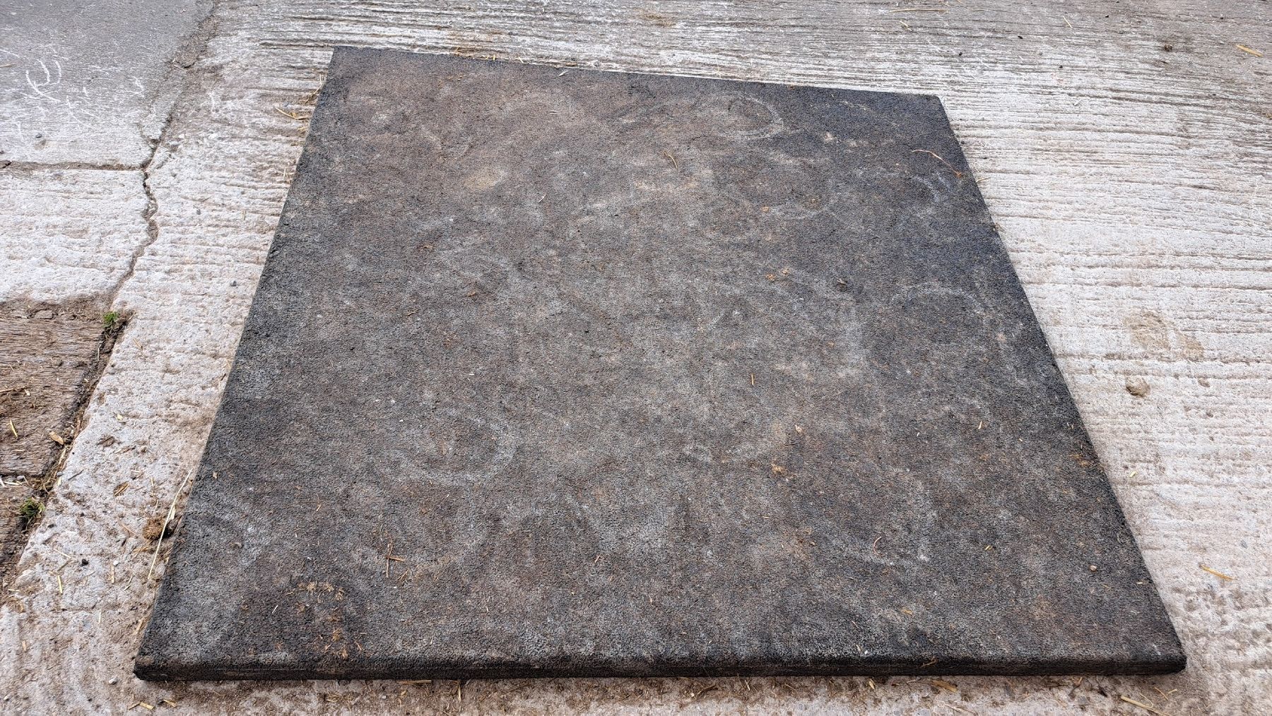 Rivestimenti per pavimenti: Gummimatten, Stallmatten, Werkstattmatten – Usato da Schneisingen venduto da Ariell1 1
