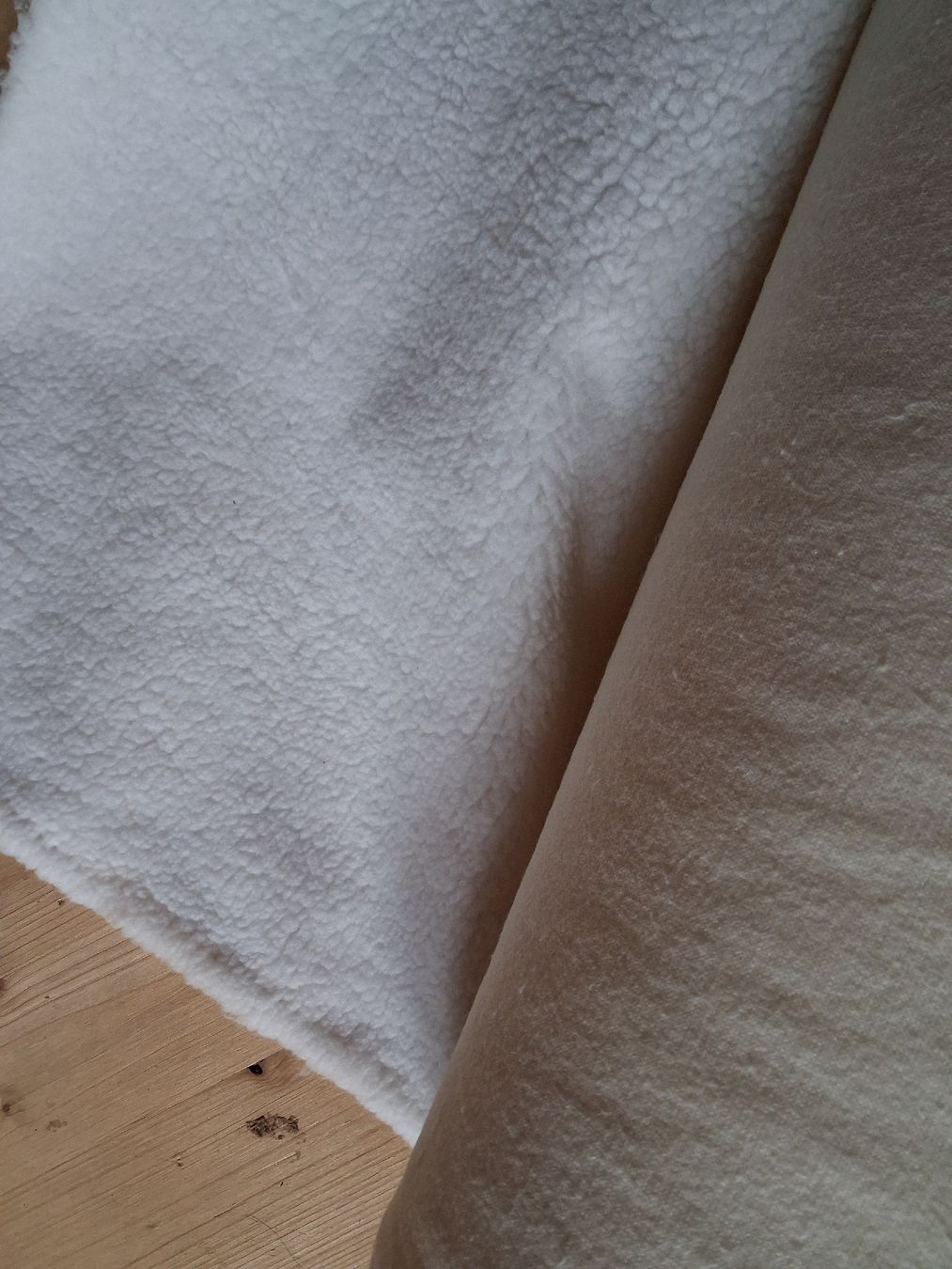 Stoffe: KUNSTPELZ, SCHAFFELLIMITAT – Neu (gemäss Beschreibung) aus Ruschein von ecf_268w 1