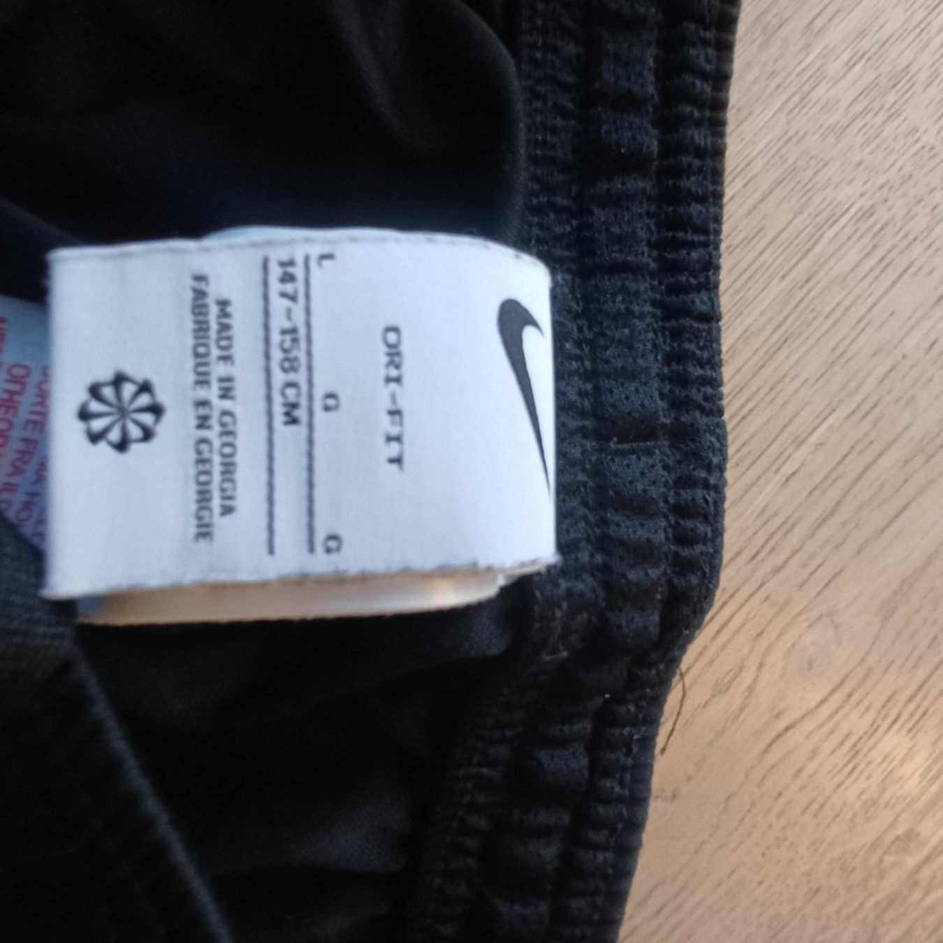 Nike Pantaloni: Nike Trainingshose, Gr. 147-158 – Usato da Wahlendorf venduto da Irba 1