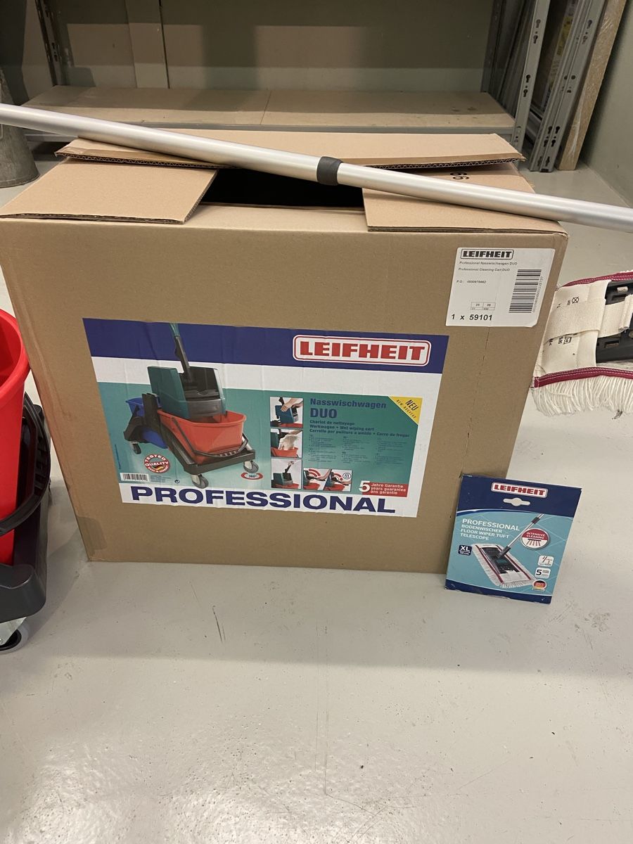 Altro per la casa: Leifheit professional duo – Nuovo e nell'imballaggio originale da Epauvillers venduto da Crap2
