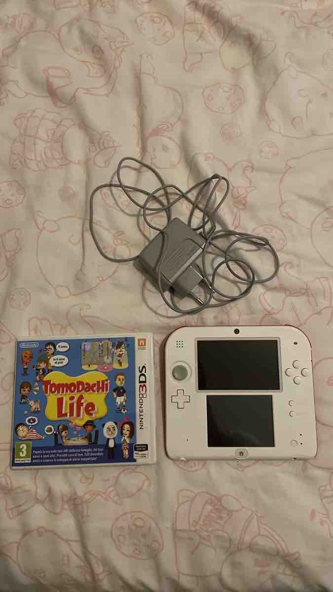 Nintendo Console: Console Nintendo 2DS Bianca con Gioco – Usato da Monte Carasso venduto da lau_6gmp