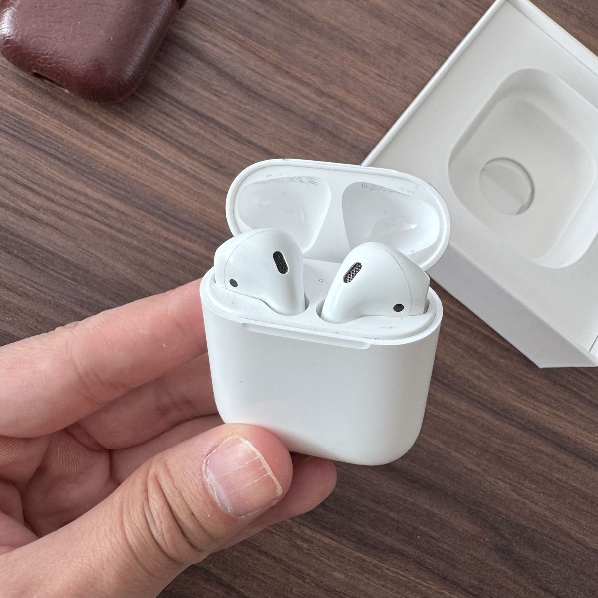 Apple Cuffie: Apple Airpods 2. Gen – Nuovo (secondo la descrizione) da Hinwil venduto da norisenya 3