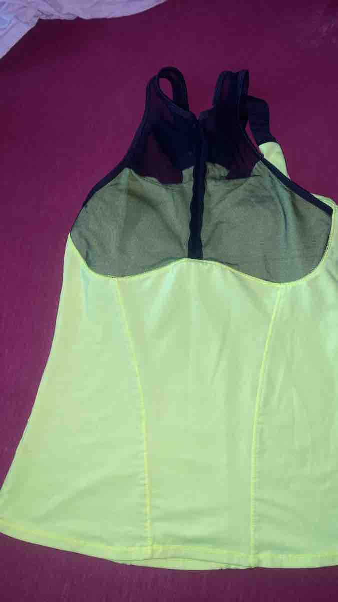 Top: 3 Sport tops XS – Usato da Dietikon venduto da Tdaf33 4