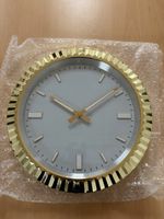 Wand Uhr goldfarben mit geriffeltem Rand neu
