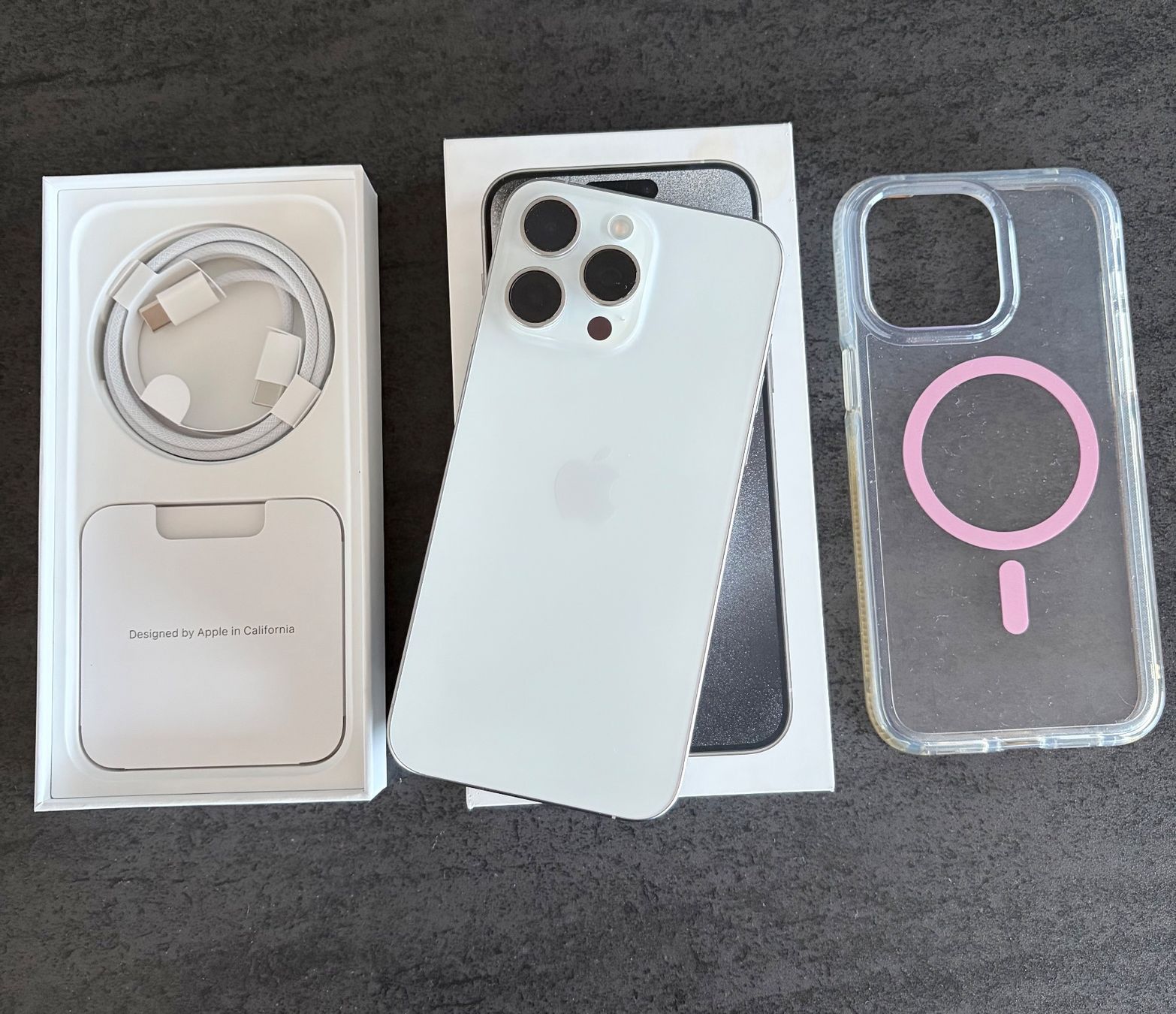 Apple Telefoni cellulari / Smartphones: iPHONE 15 PRO MAX white 256GB-ZDD – Usato da Nürensdorf venduto da metropolitans