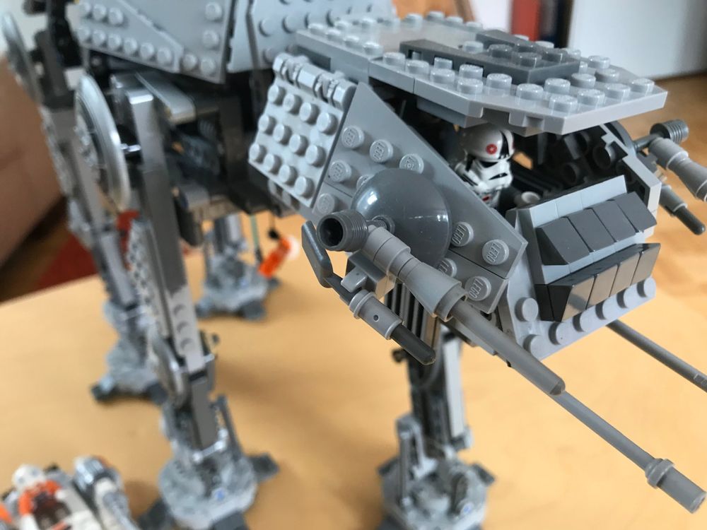 Lego Star Wars AT-AT Walker mit Motor Rarität (Gebraucht) in