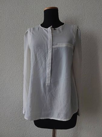 Bluse cremeweiss Grösse 34
