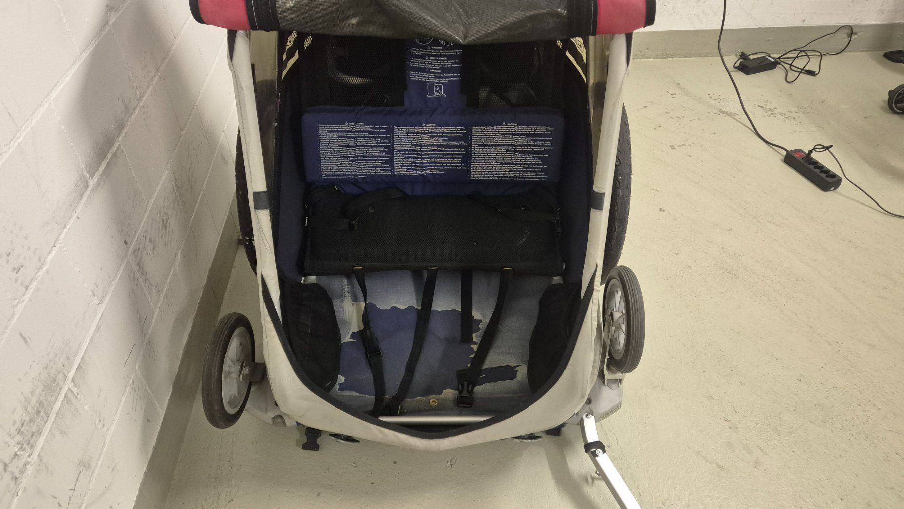 Rimorchi: Kinderfahrradanhänger Chariot – Usato da Arbon venduto da Satschmo1 2